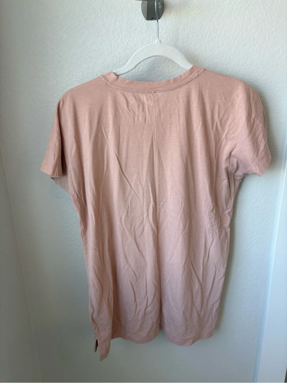 The North Face Dusty Rose Logo Crewneck Tee - Picture 4 of 4